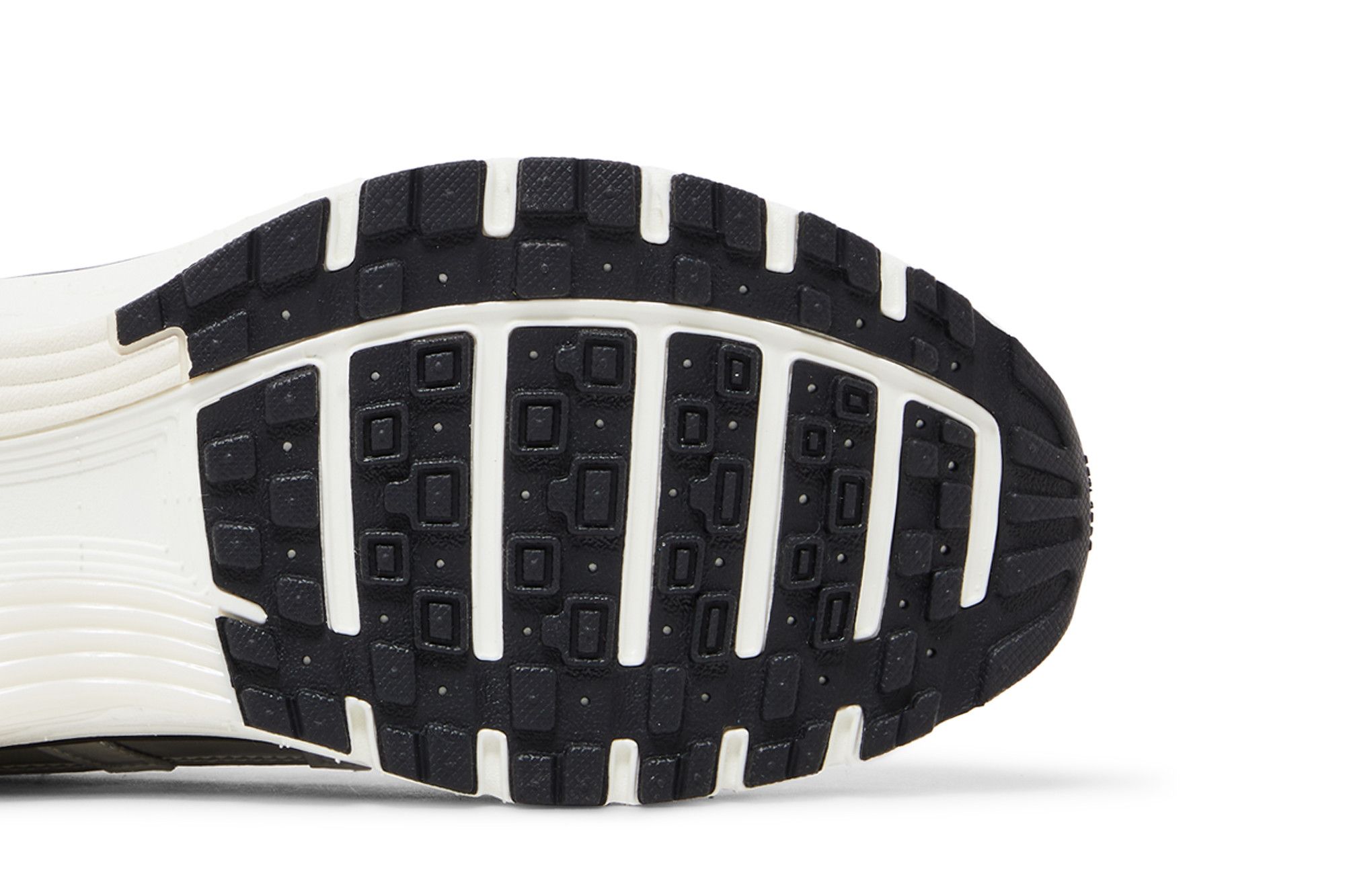 Sizing Nike P-6000 'Metallic Silver' CN0149-001