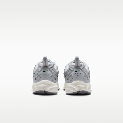 Details for (PS) Nike P-6000 Gris Niebla/Plateado Metálico/Blanco Roto/Malaquita IO4647-021
