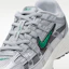 Sizing (PS) Nike P-6000 Kelabu Fog/Perak Metalik/Sail/Malachite IO4647-021