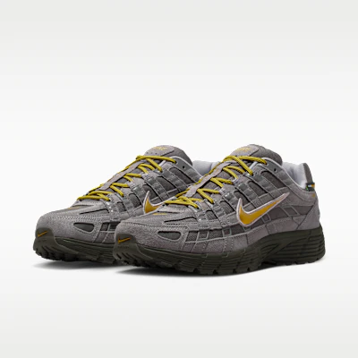 Nike P-6000 Premium CORDURA® Grigio Medio/Giallo Oro/Puntino Grigio/Grigio Cemento IH0946-201 Details for Nike P-6000 Premium CORDURA® Grigio Medio/Giallo Oro/Puntino Grigio/Grigio Cemento IH0946-201