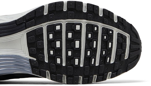 ナイキ P-6000 スニーカー HQ3818-001 Sizing ナイキ P-6000 スニーカー HQ3818-001