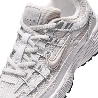 Sizing Nike P-6000 Sepatu Lari Platinum Tint/Putih/Perak Metalik/Platinum Tint IO4647-017