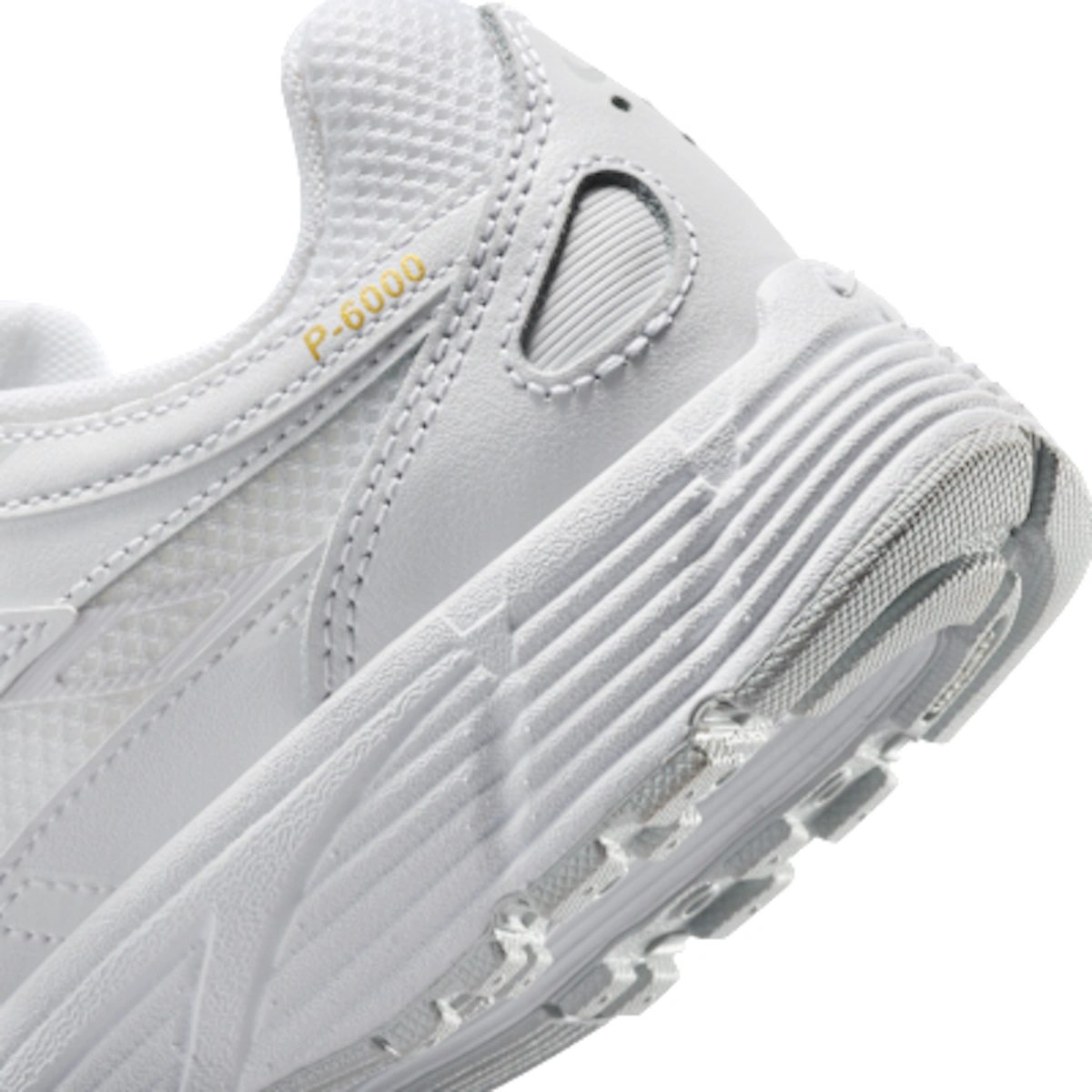 (Youth) Nike P-6000 Sneakers White/Pure Platinum/Metallic Gold