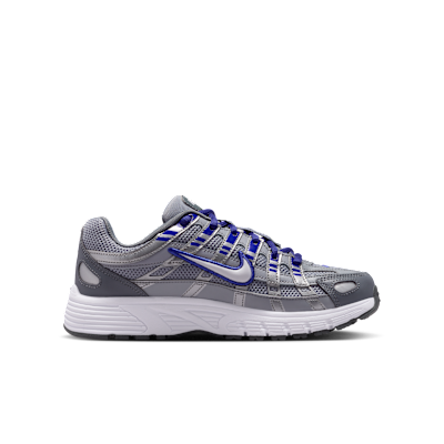 Lookbook (JR) Nike P-6000 Sneakers Abu Wolf/Malam Gelap/Perak Metalik/Putih HV5064-010