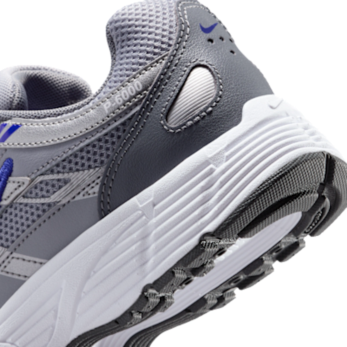 (Youth) Nike P-6000 Sneakers Wolf Gray/Deep Night/Metallic Silver/White