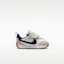 Shop Nike 太平洋白/鉑金色/淺棕色/黑色 IH7397-102