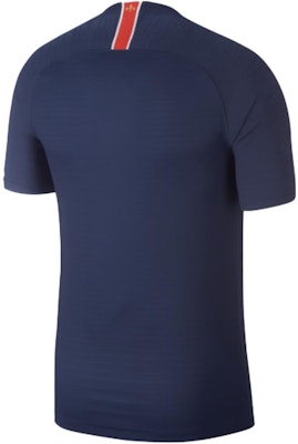 耐克巴黎圣日耳曼18/19主场复刻足球球衣蓝色男子款 894419-411 Lookbook 耐克巴黎圣日耳曼18/19主场复刻足球球衣蓝色男子款 894419-411