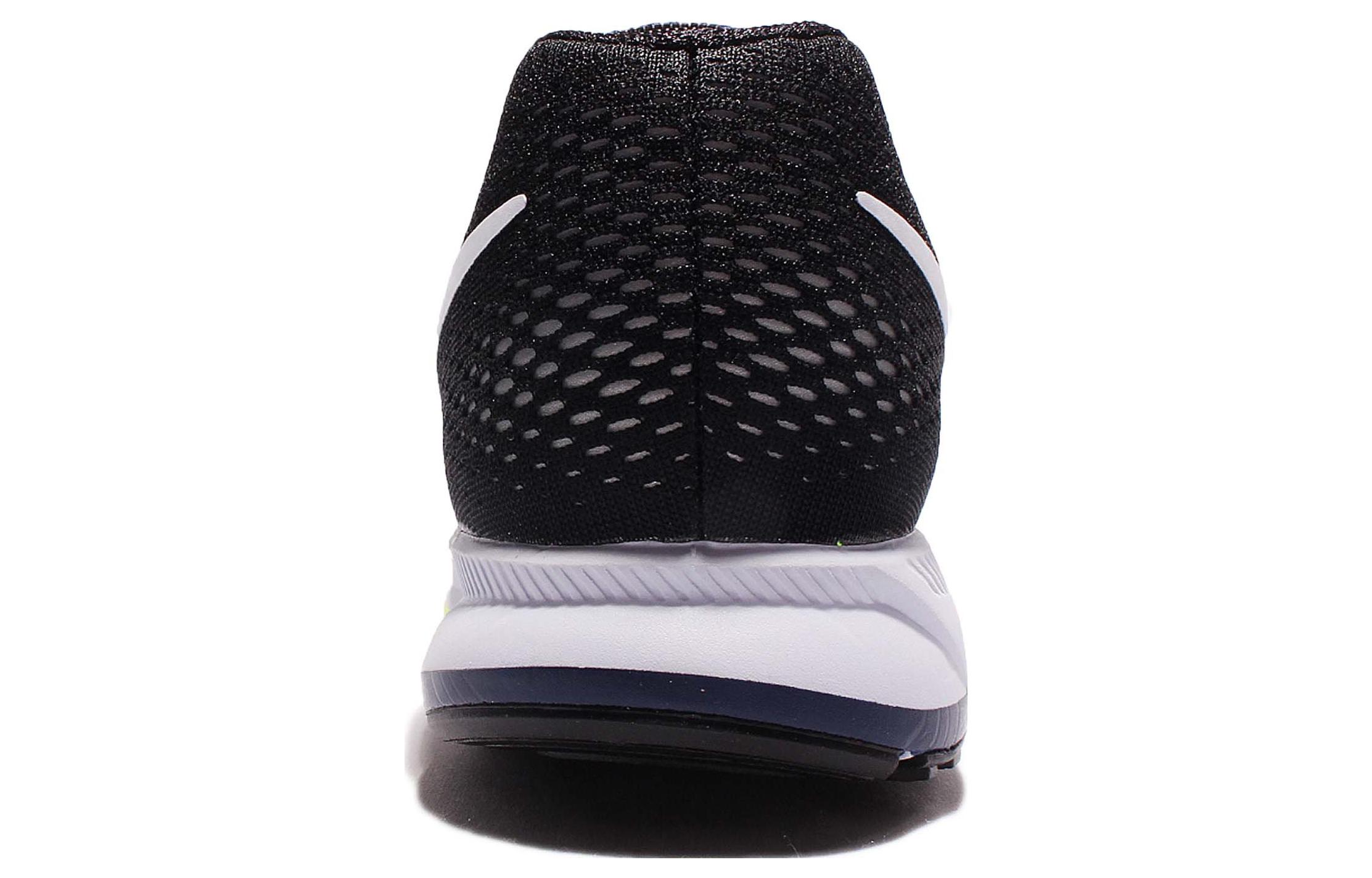 Shop 耐克 Pegasus 33 "蓝色" 运动鞋 831352-402
