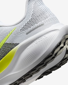 나이키 페가수스 41 '화이트 블랙 볼트' FD2722-104 Cheap 나이키 페가수스 41 '화이트 블랙 볼트' FD2722-104