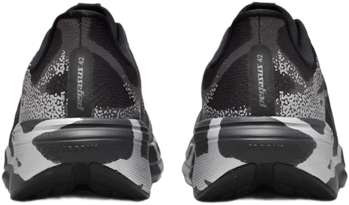 Nike Pegasus 42 ''Hitam Abu Sedang'' IQ3928-001 Lookbook Nike Pegasus 42 ''Hitam Abu Sedang'' IQ3928-001