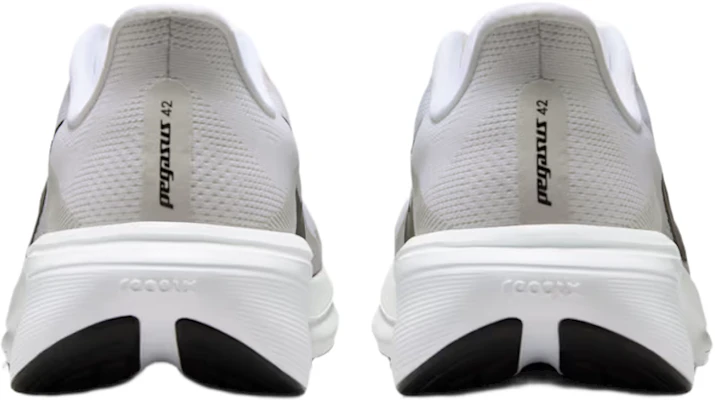 Nike Pegasus 42 ''Blanc Photon Dust Noir'' IB1873-101 Shop Nike Pegasus 42 ''Blanc Photon Dust Noir'' IB1873-101