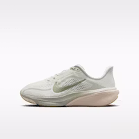 (Youth) Nike Pegasus 42 Spruce Aura/Pale Ivory/Gum Light Brown/Jade Horizon IH2306-001 (Youth) Nike Pegasus 42 Spruce Aura/Pale Ivory/Gum Light Brown/Jade Horizon IH2306-001