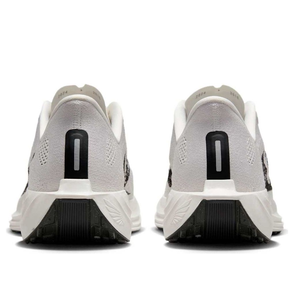 Lookbook ナイキ ペガサス プラス 'プラチナティント アンスラサイト' IB5695-001