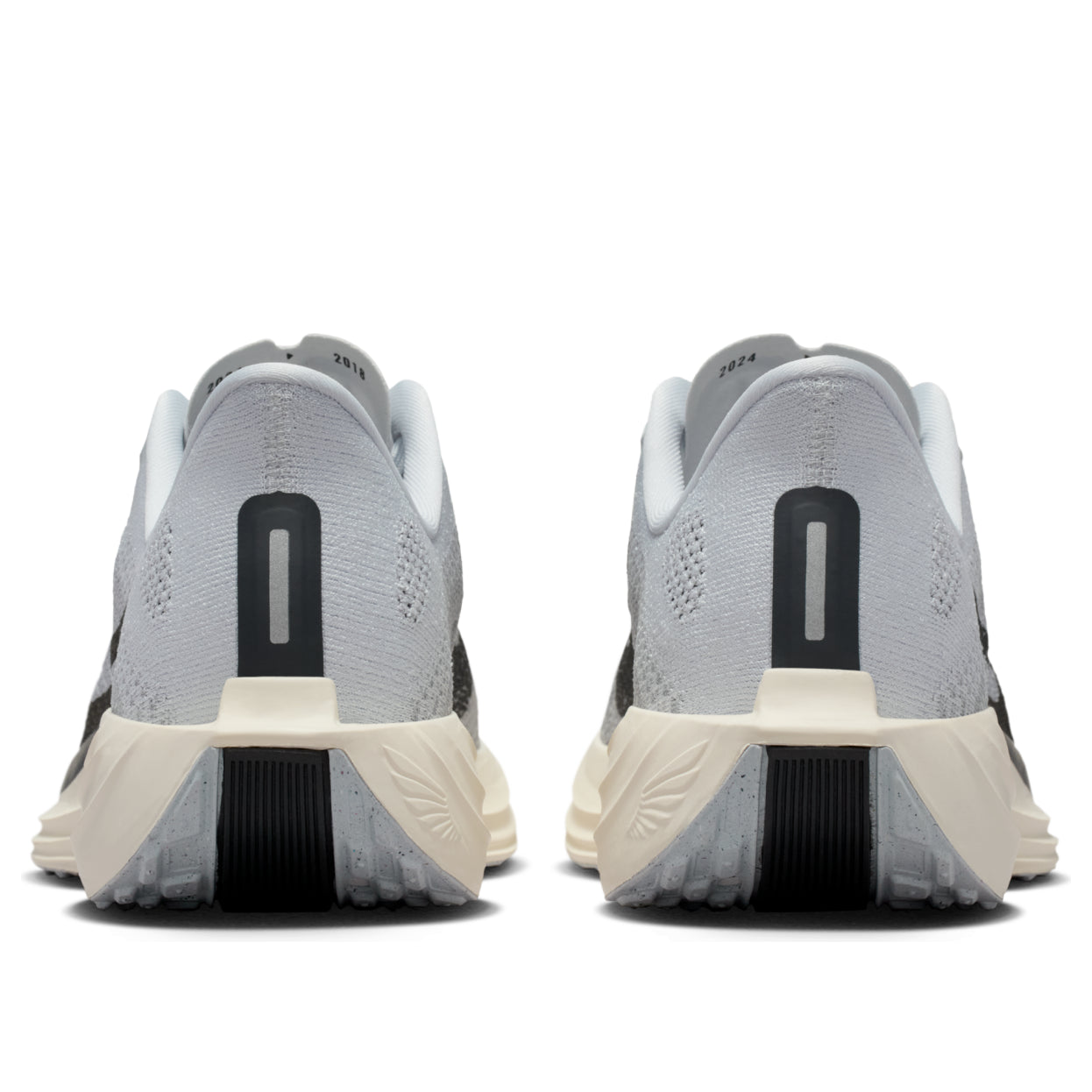 Lookbook Nike ZoomX Pegasus Plus Pure Platinum Kelabu Serigala FQ7262-017