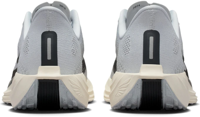 Nike ZoomX Pegasus Plus Pure Platinum Kelabu Serigala FQ7262-017 Lookbook Nike ZoomX Pegasus Plus Pure Platinum Kelabu Serigala FQ7262-017