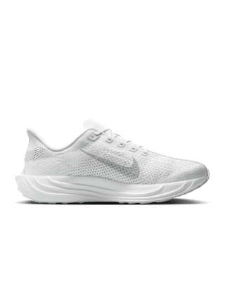 Shop Nike Pegasus Plus zapatillas deportivas FQ7262-102
