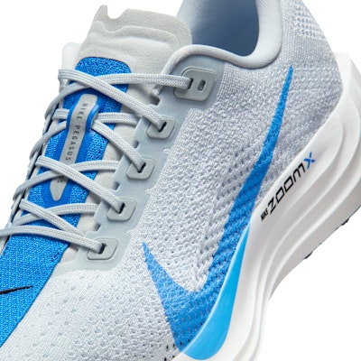 나이키 페가수스 플러스 퓨어 플래티넘/블랙/화이트/라이트 포토 블루 FQ7262-011 Sizing 나이키 페가수스 플러스 퓨어 플래티넘/블랙/화이트/라이트 포토 블루 FQ7262-011