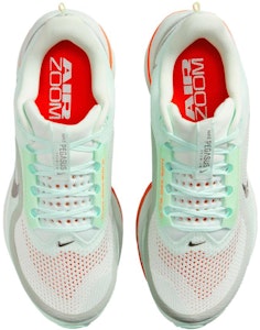 ナイキ ペガサス プレミアム 'ベアリ―グリーン' HQ2592-301 Lookbook ナイキ ペガサス プレミアム 'ベアリ―グリーン' HQ2592-301