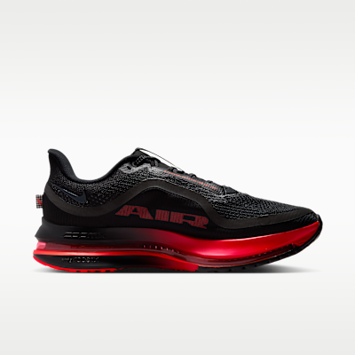 Lookbook Nike Pegasus Premium Noir/Rouge Université/Crimson Éclatant/Noir HQ2592-019