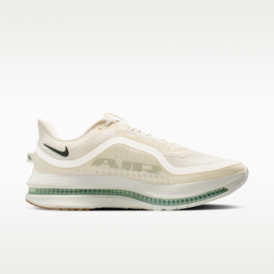 Lookbook Nike Pegasus Premium Marfil Pálido/Jade Horizonte/Aura Abeto/Negro Abeto HQ2592-106