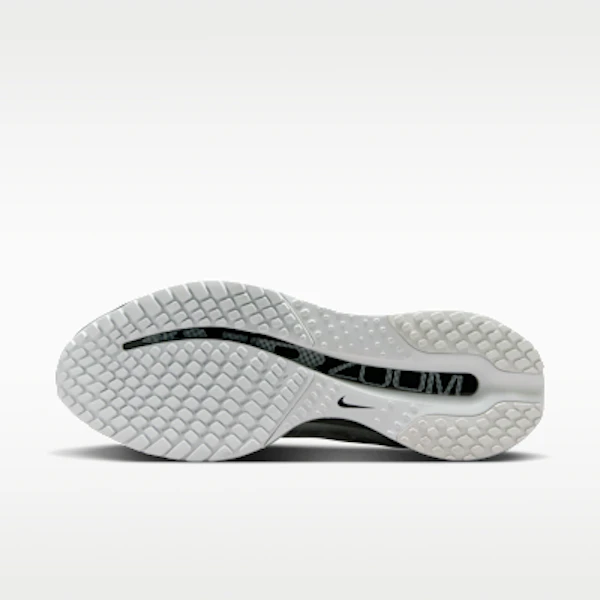 Nike Pegasus Premium Photon Dust/Schwarz/Metallic Silber IR1229-001 Lookbook Nike Pegasus Premium Photon Dust/Schwarz/Metallic Silber IR1229-001