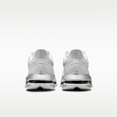 Sizing Nike Pegasus Premium Photon Dust/Black/Metallic Silver IR1229-001
