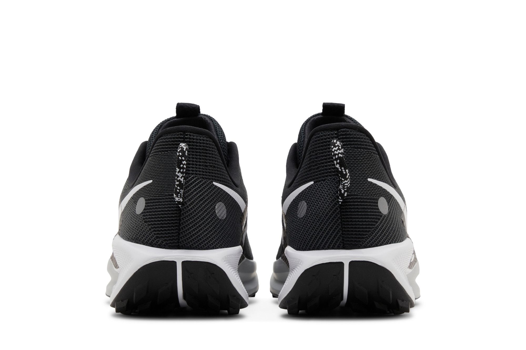 Sizing Nike Pegasus Trail 5 'Negro Blanco' DV3864-001