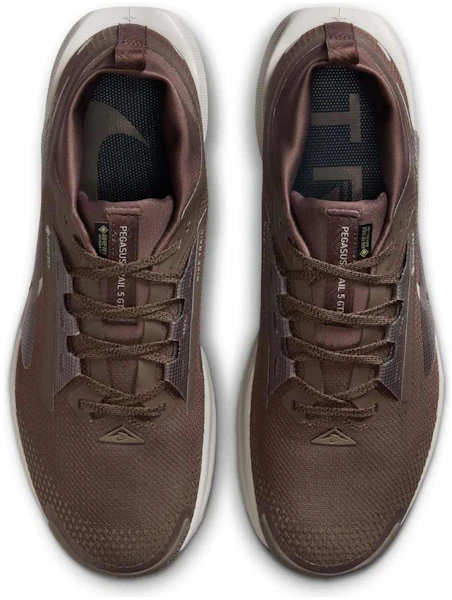Nike Pegasus Trail 5 GORE-TEX ''Ironstone Velvet Brown'' Herren-Laufschuhe FQ0908-012 Lookbook Nike Pegasus Trail 5 GORE-TEX ''Ironstone Velvet Brown'' Herren-Laufschuhe FQ0908-012