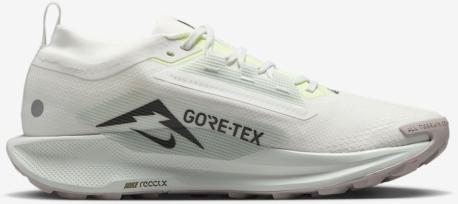 Nike Pegasus Trail 5 GORE-TEX 防水越野跑鞋 FQ0908-102 Lookbook Nike Pegasus Trail 5 GORE-TEX 防水越野跑鞋 FQ0908-102