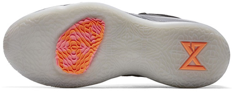 耐吉保羅·喬治 2.5 黑色純白金 BQ8452-004 Purchase 耐吉保羅·喬治 2.5 黑色純白金 BQ8452-004