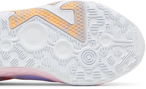 Nike PG 6 'Painted Swoosh' Sepatu Basket DO9824-100/DO9823-100 Purchase Nike PG 6 'Painted Swoosh' Sepatu Basket DO9824-100/DO9823-100