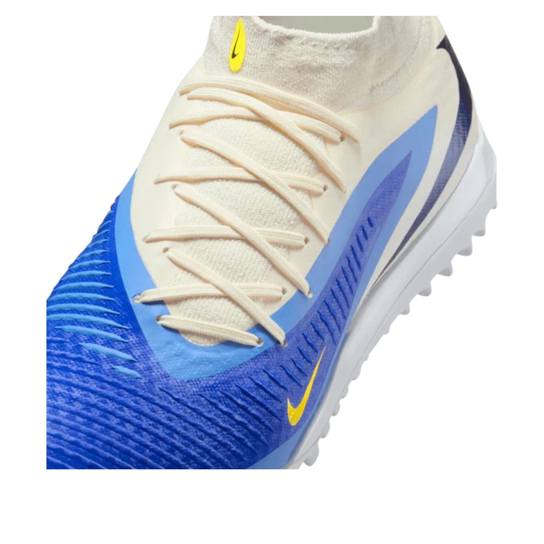 Lookbook Nike Phantom 6 High Academy TF 'Fear Nothing Pack' Sepatu Bola HQ2282-400