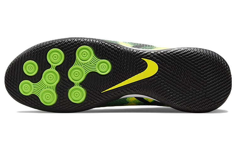 Details for ナイキ ファントムGT2 アカデミー DF IC ショックウェーブ DM0720-003