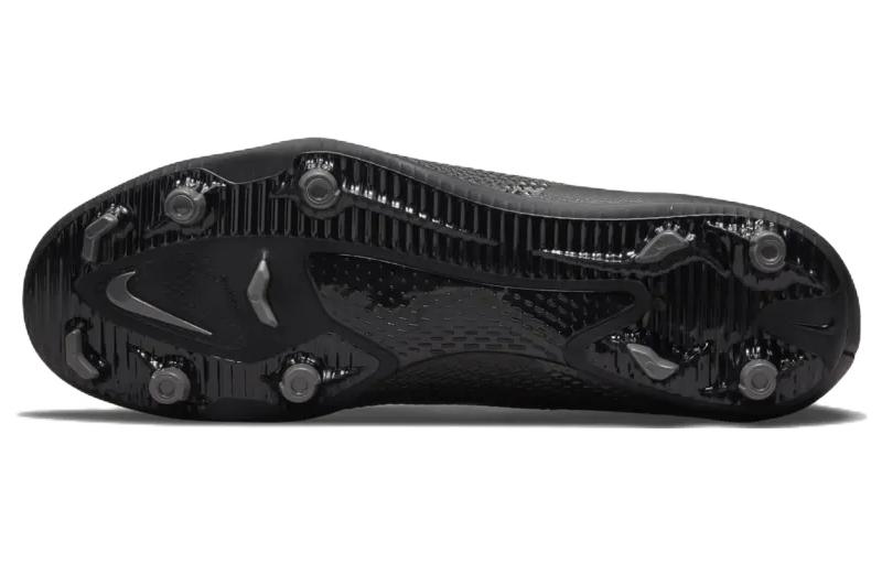 Details for ナイキ ファントムGT2 クラブ DF MG ブラック/メタリックシルバー DC0819-007