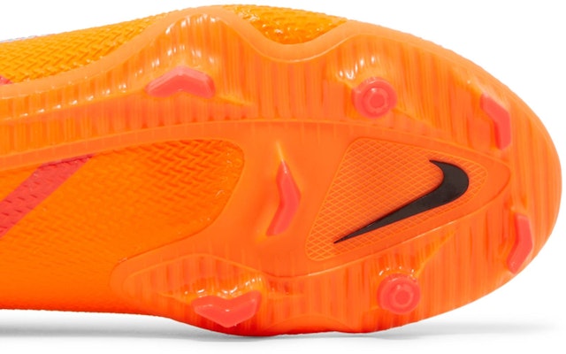 Nike Phantom GT 2 Pro DF FG 'Laser Orange Bright Crimson' Sepatu Bola DC0759-808 Purchase Nike Phantom GT 2 Pro DF FG 'Laser Orange Bright Crimson' Sepatu Bola DC0759-808