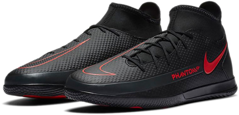 Nike Phantom GT Club Dynamic Fit IC Sepatu Futsal 'Hitam Merah' CW6671-060 Lookbook Nike Phantom GT Club Dynamic Fit IC Sepatu Futsal 'Hitam Merah' CW6671-060