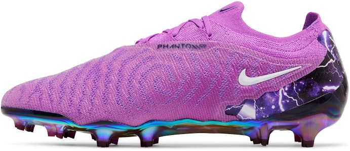 나이키 팬텀 GX 엘리트 SE FG '썬더 팩' FD0565-500 Lookbook 나이키 팬텀 GX 엘리트 SE FG '썬더 팩' FD0565-500