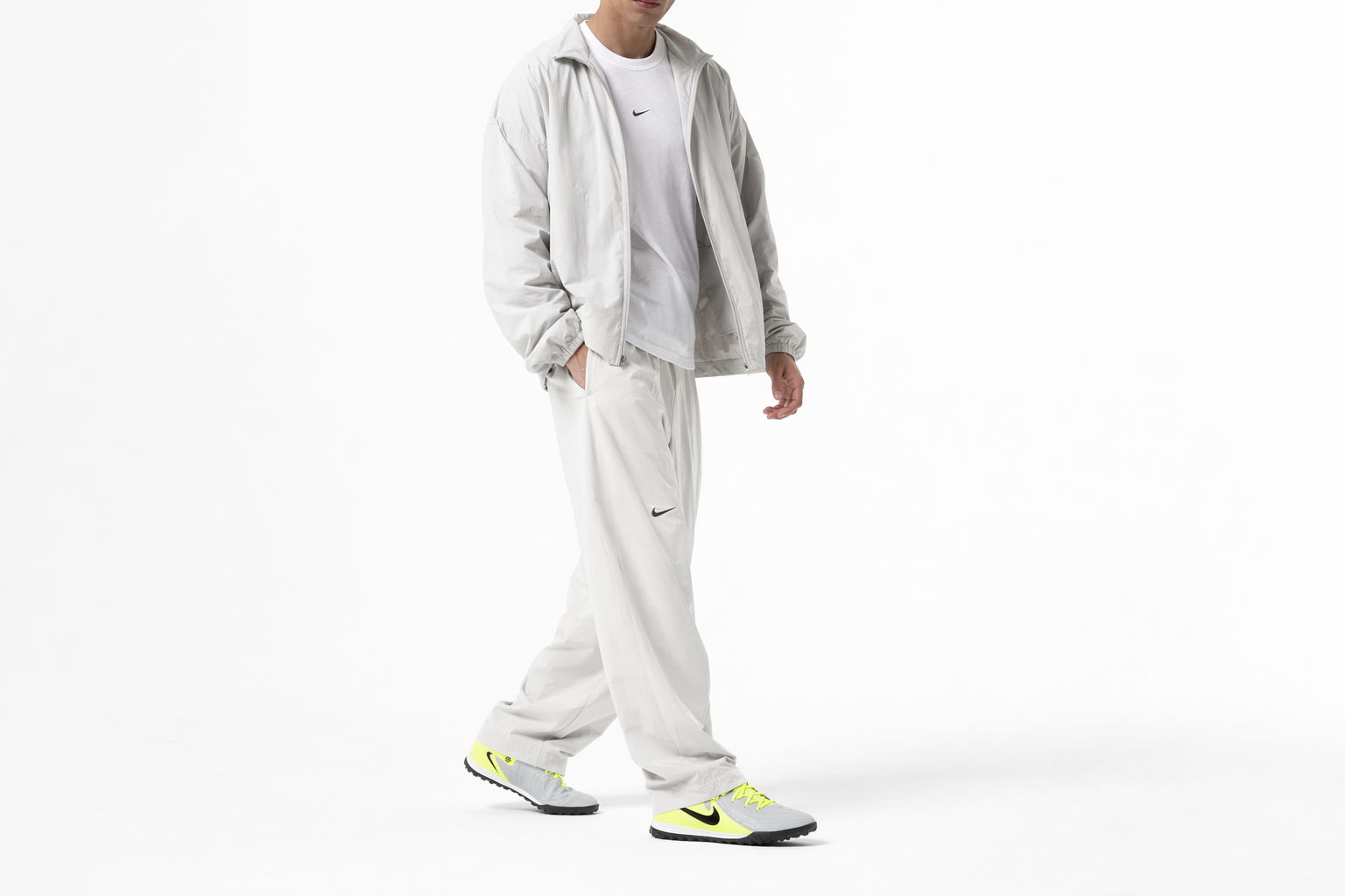 Order 나이키 팬텀 루나 2 아카데미 '메탈릭 실버 볼트' FJ2566-003