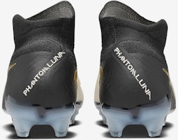 Nike Phantom Luna 2 Elite Sepatu Olahraga FJ2572-100 Details for Nike Phantom Luna 2 Elite Sepatu Olahraga FJ2572-100