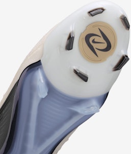 Nike Phantom Luna 2 Elite Sepatu Olahraga FJ2572-100 Sizing Nike Phantom Luna 2 Elite Sepatu Olahraga FJ2572-100