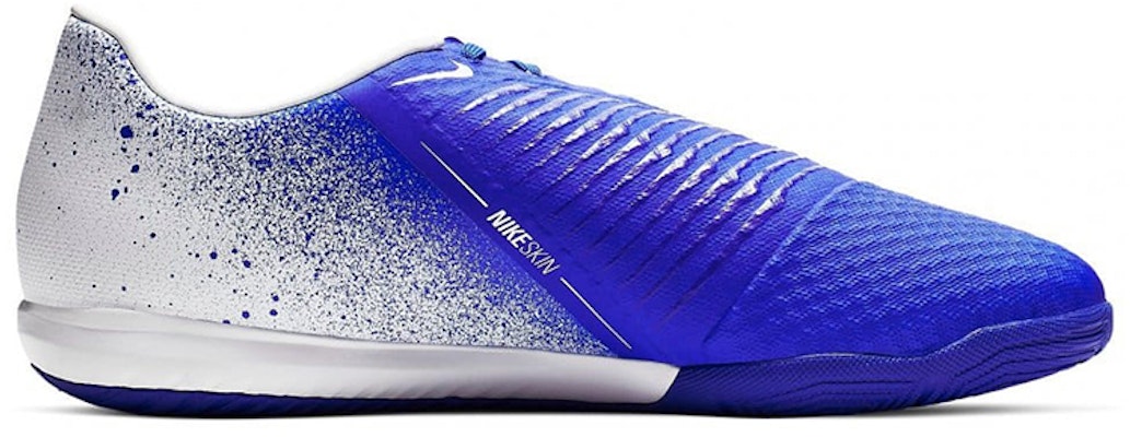 ナイキ ファントムヴェノム アカデミー IC 白/レーサーブルー AO0570-104 Order ナイキ ファントムヴェノム アカデミー IC 白/レーサーブルー AO0570-104