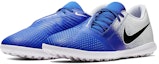 Lookbook Nike Phantom Venom Club TF 'Biru Putih' AO0579-104