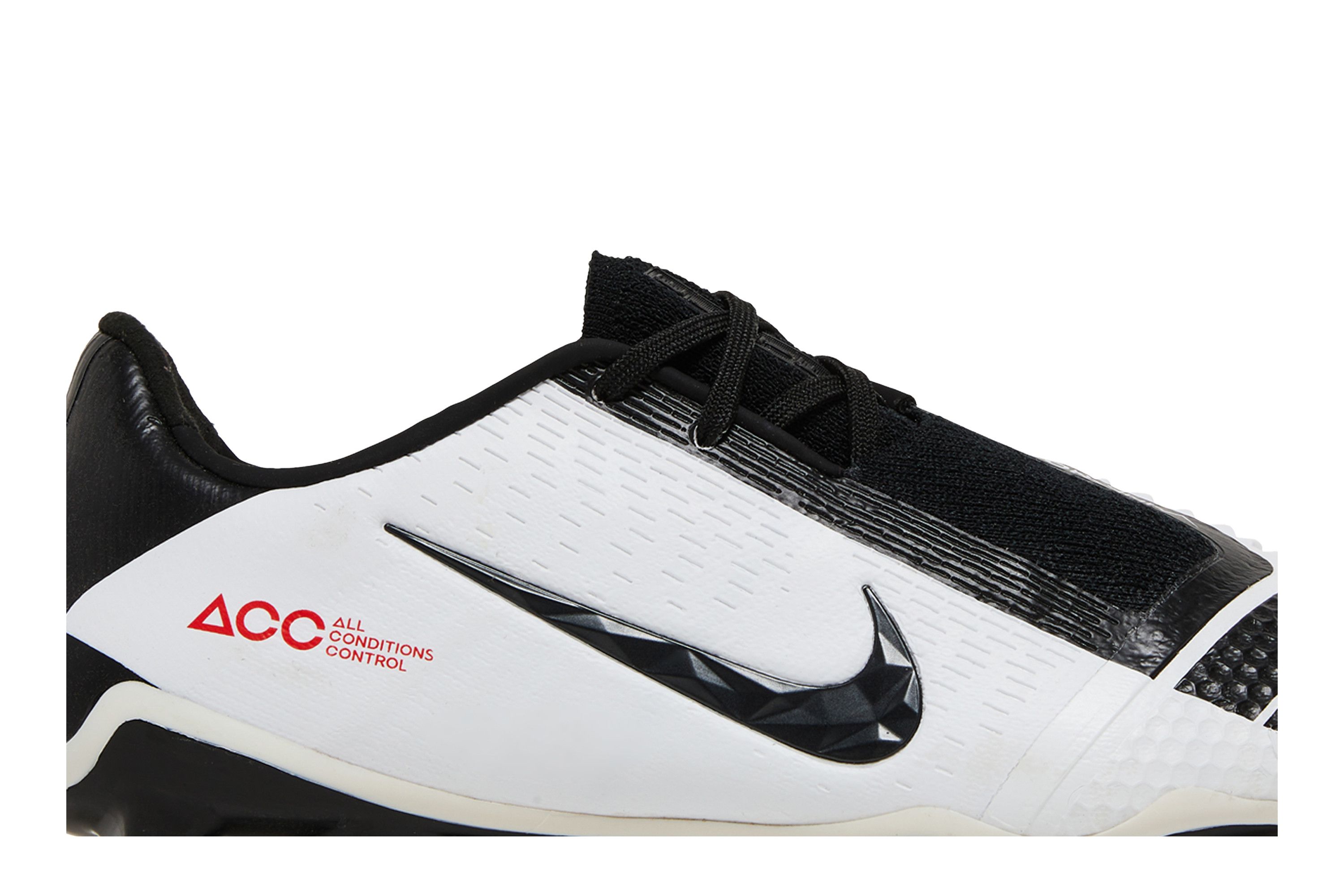 Lookbook 耐克Phantom Venom Elite FG足球鞋‘白黑’ AO7540-106