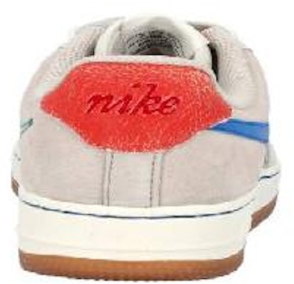 Nike Pre 'Putih Merah' DA8302L100 Order Nike Pre 'Putih Merah' DA8302L100