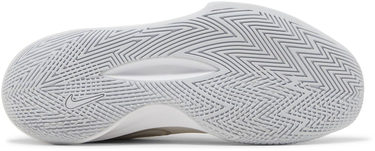 Nike Precision 6 精準6 耐磨防滑 低筒 真實籃球鞋 男女款式 白黑 Shop Nike Precision 6 精準6 耐磨防滑 低筒 真實籃球鞋 男女款式 白黑