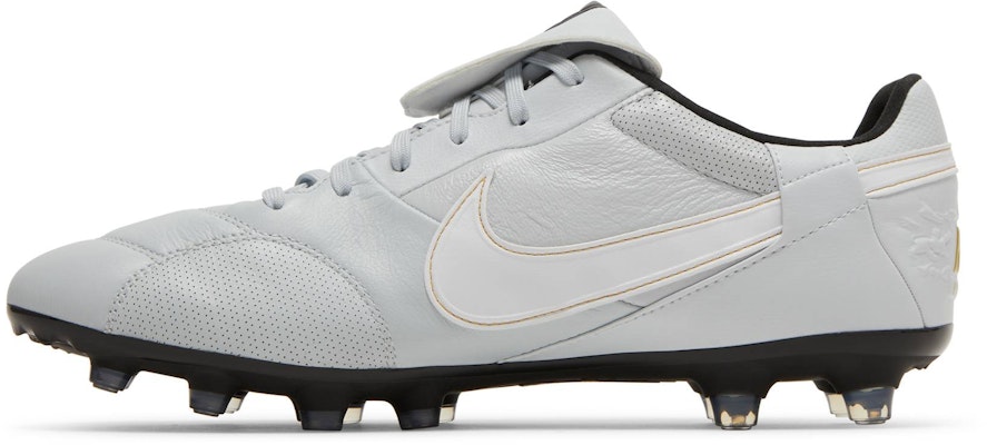 Nike Premier 3 FG 'Pure Platinum' Sepatu Sepak Bola Pria AT5889-011 Lookbook Nike Premier 3 FG 'Pure Platinum' Sepatu Sepak Bola Pria AT5889-011