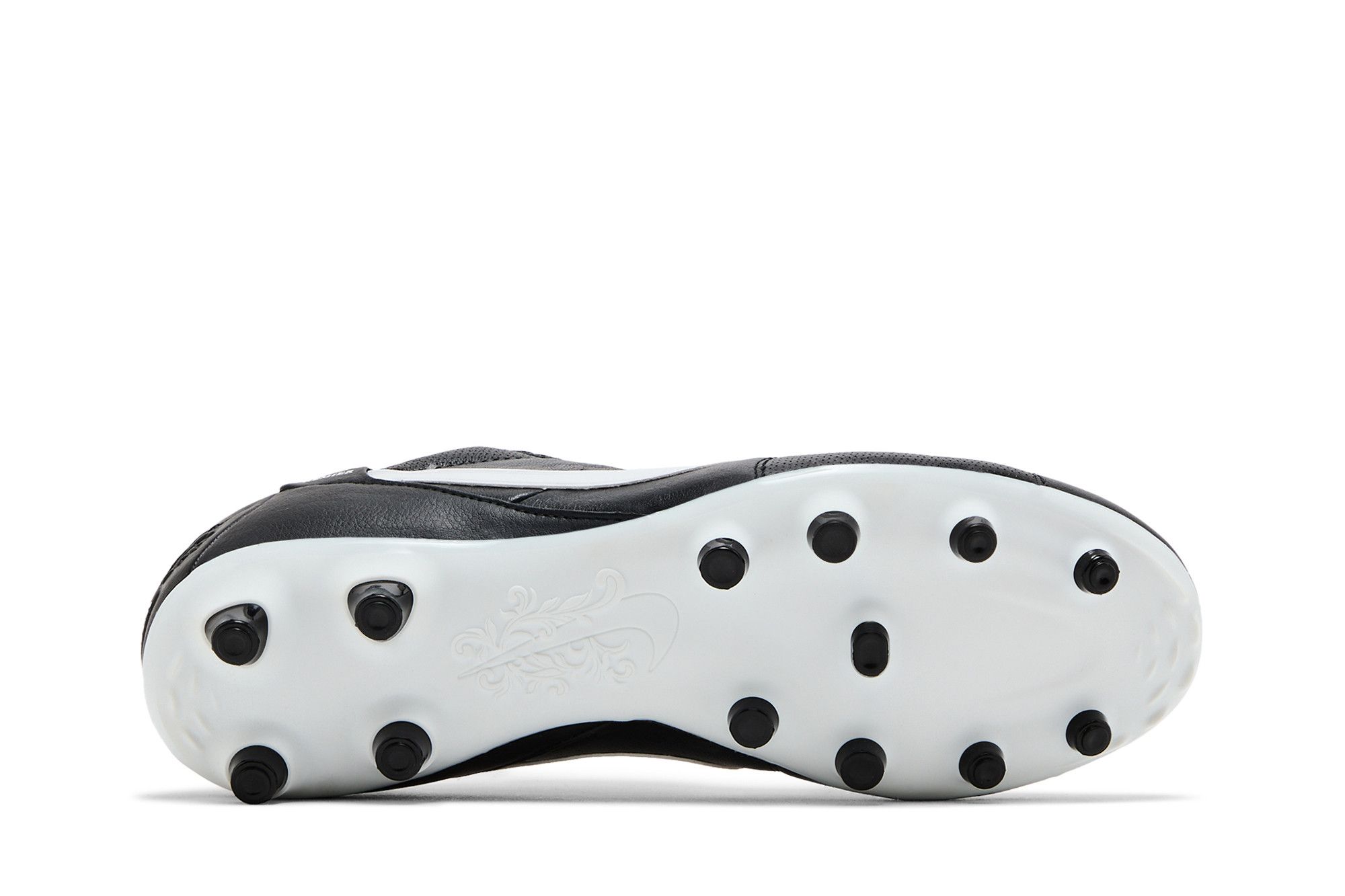 Details for 나이키 프리미어 3 로우 FG '검흰' HM0265-002