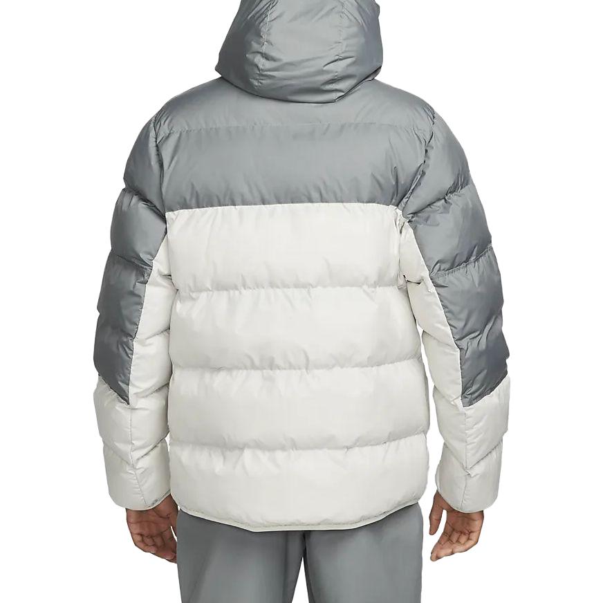 Shop 耐克Primaloft®灰色印花拉链连帽夹克 DR9605-084