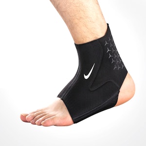 Nike Pro Ankle Sleeves 'Hitam Putih' DA6929-010 Lookbook Nike Pro Ankle Sleeves 'Hitam Putih' DA6929-010