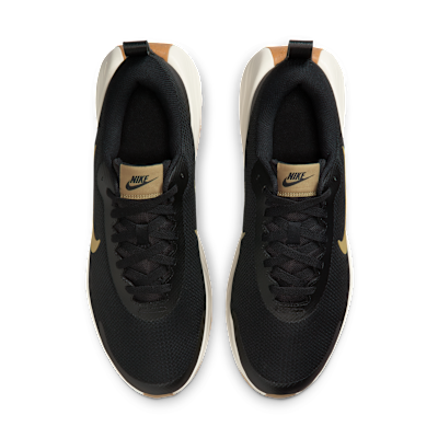 Shop 耐克Pro Mina运动鞋 黑色/沙色/浅棕色/伞兵米色 FV5285-012